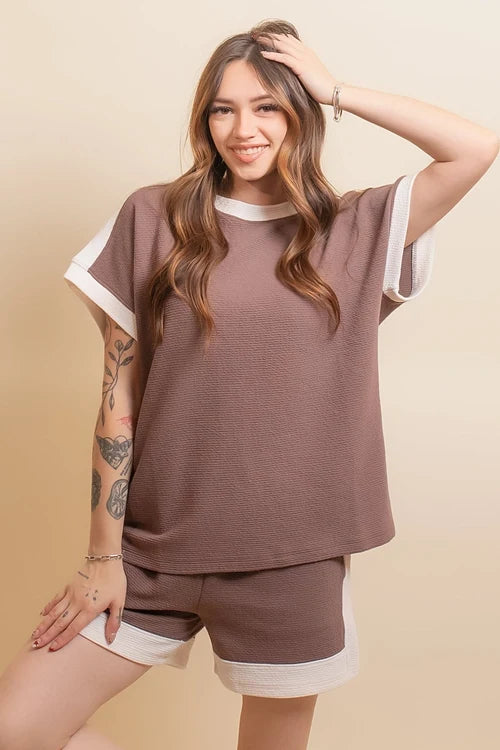 Tres bien womens latte layers color block knit top