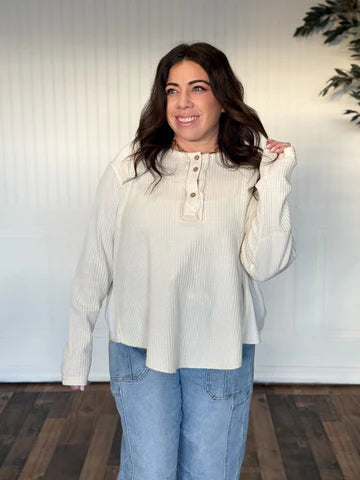 OVERSIZED WASHED WAFFLE KNIT HENLEY TOP