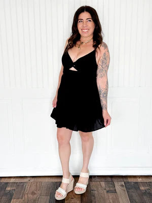 THE FRONT KNOT STATEMENT DRESS