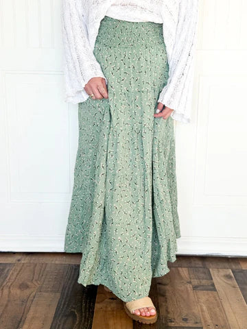 THE GARDEN DRIFT SMOCKED SKIRT