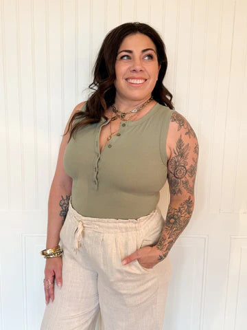 THE MARLOWE BUTTON TANK