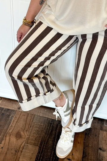 The cinnamon stripe barrel jeans