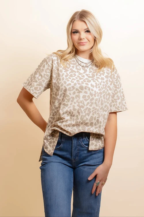 Davi and Dani womens prowl into fall relaxed tee