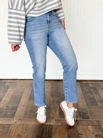 CLASSIC HIGH RISE 90S JEAN