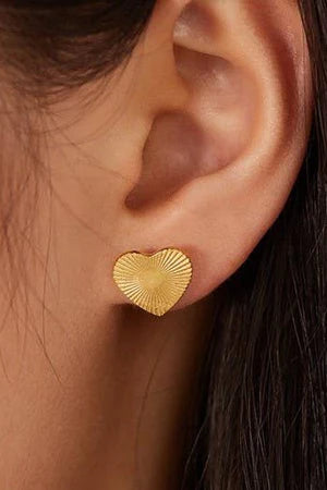 EVERLASTING HEART STUD EARRINGS