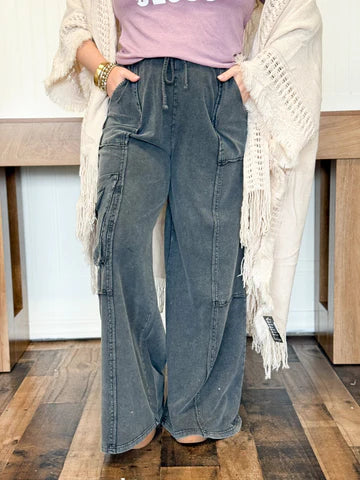 EVERYDAY EASE RUFFLE WAIST CARGO PANTS