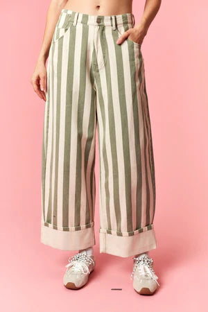 PEACH LOVE GREEN THREAD BARREL DENIM