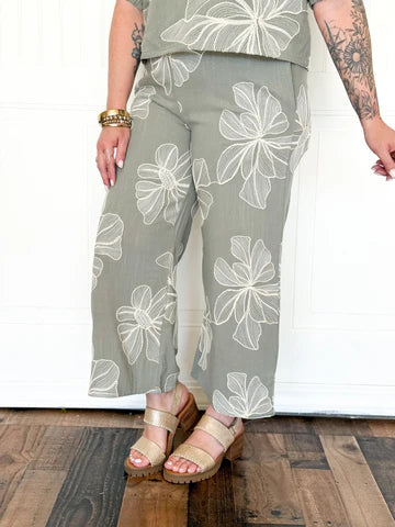 THE  EUCALYPTUS BLOOM RELAXED PANTS