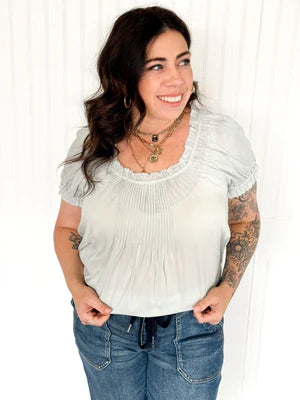 THE FRESH MINT RUFFLE CHARM TOP
