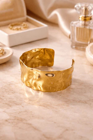 THE OPULENT TIDE CUFF