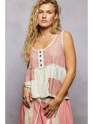 THE PETAL LINE LACE DETAIL TOP